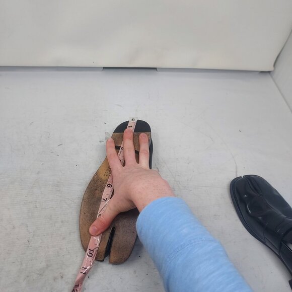 Maison Martin Margiela WOMENS Patent Black Split Toe Loafer - Picture 11 of 13